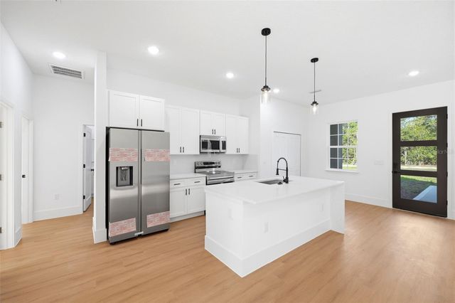 7433 SW 138TH TERRACE, Dunnellon, FL 34432