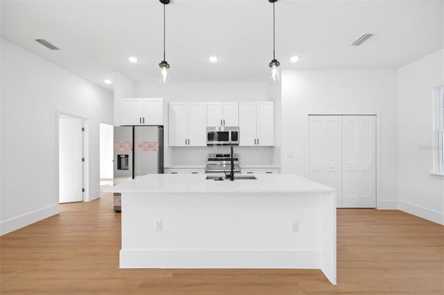 7433 SW 138TH TERRACE, Dunnellon, FL 34432