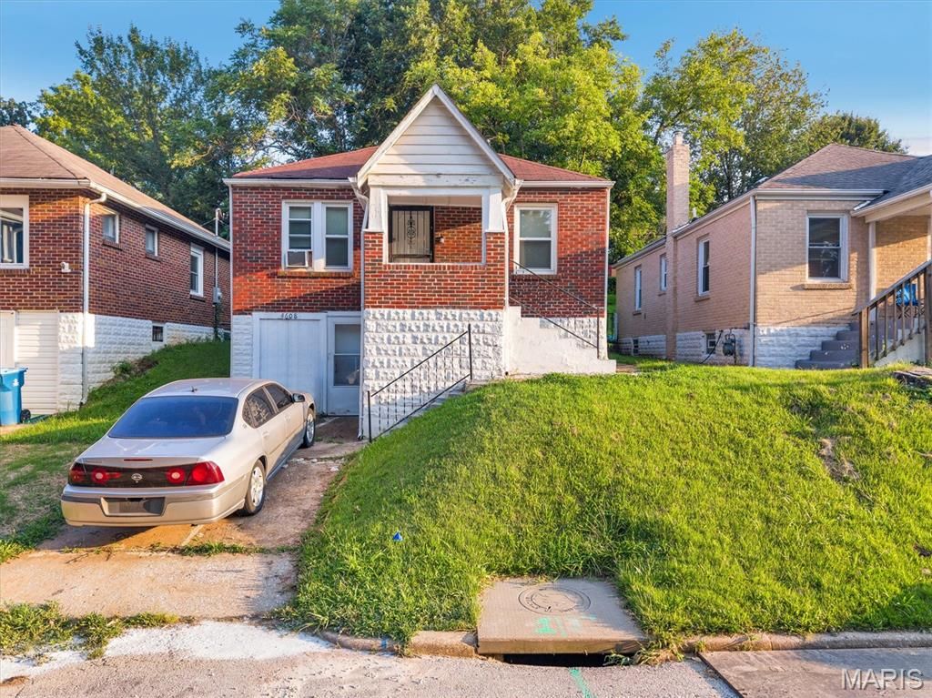 4608 June Avenue, St Louis, MO 63121