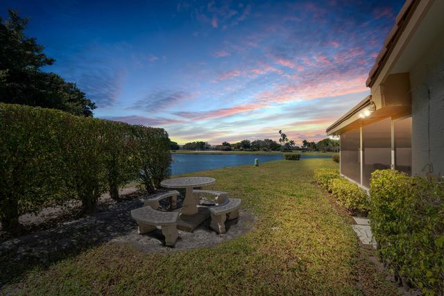 5787 Lakeview Mews Place, Boynton Beach, FL 33437