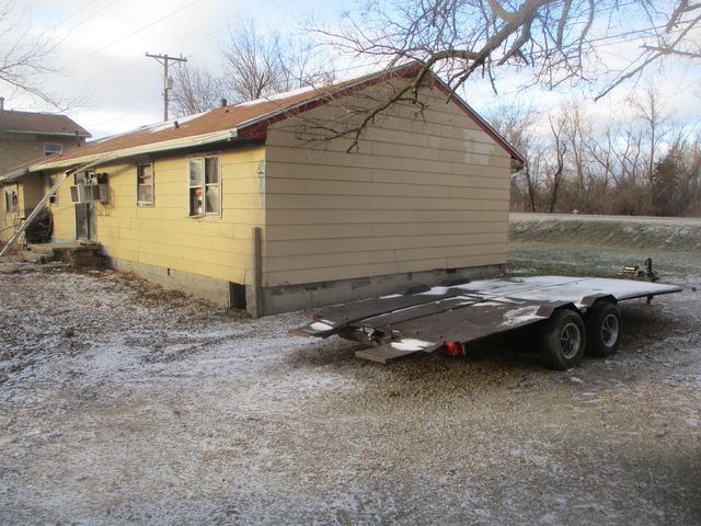 1862 N 2753rd Road, Ottawa, IL 61350