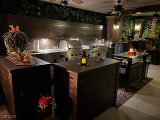 8175 Arville Street 210, Las Vegas, NV 89139