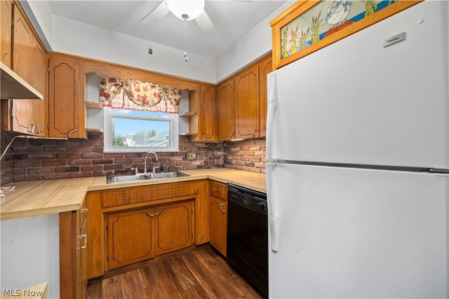 617 Marguerite Avenue, Cuyahoga Falls, OH 44221