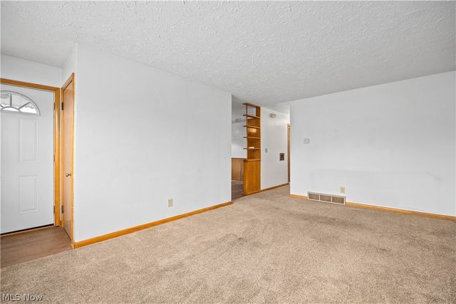 617 Marguerite Avenue, Cuyahoga Falls, OH 44221