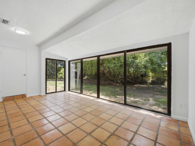 6700 Forest Court, West Palm Beach, FL 33405