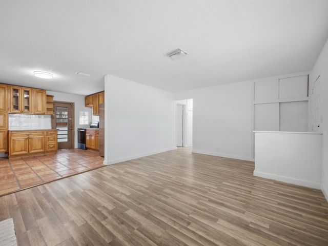 6700 Forest Court, West Palm Beach, FL 33405