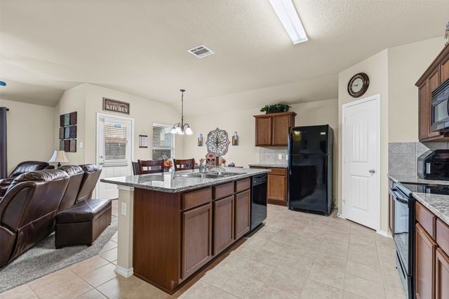 1104 Ruby Court, Princeton, TX 75407