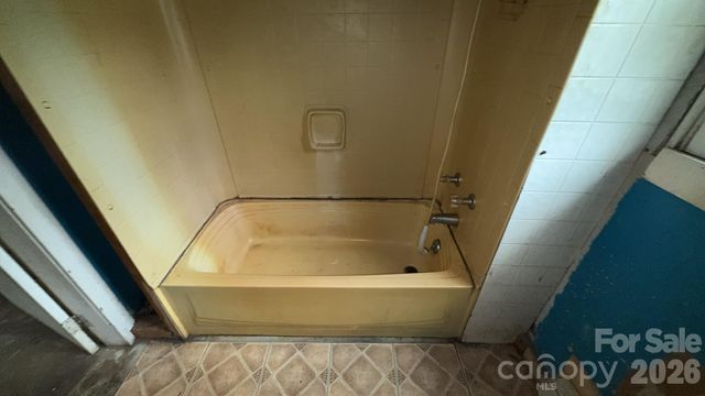 922 US 70 None W, Morganton, NC 28655