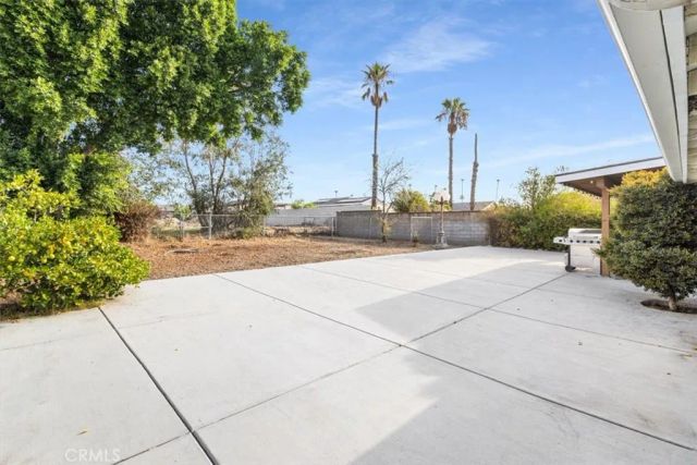 16262 Ivy Avenue, Fontana, CA 92335