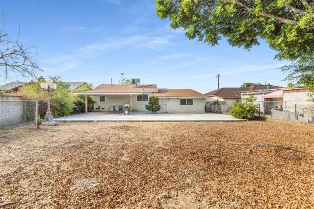 16262 Ivy Avenue, Fontana, CA 92335