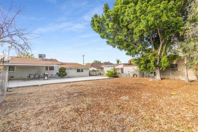 16262 Ivy Avenue, Fontana, CA 92335