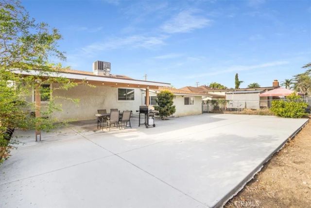 16262 Ivy Avenue, Fontana, CA 92335