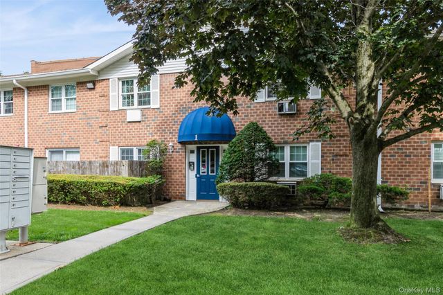 460 Old Town Road 1 F, Port Jefferson Station, NY 11776