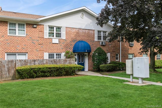 460 Old Town Road 1 F, Port Jefferson Station, NY 11776