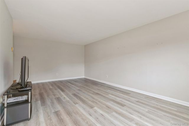 460 Old Town Road 1 F, Port Jefferson Station, NY 11776