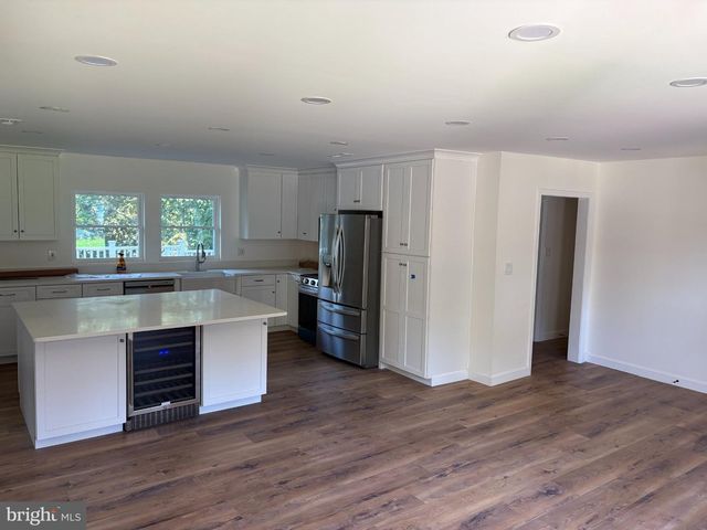 700 MILLER RD, Annapolis, MD 21401