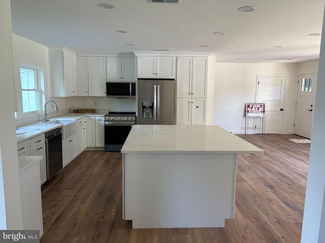 700 MILLER RD, Annapolis, MD 21401