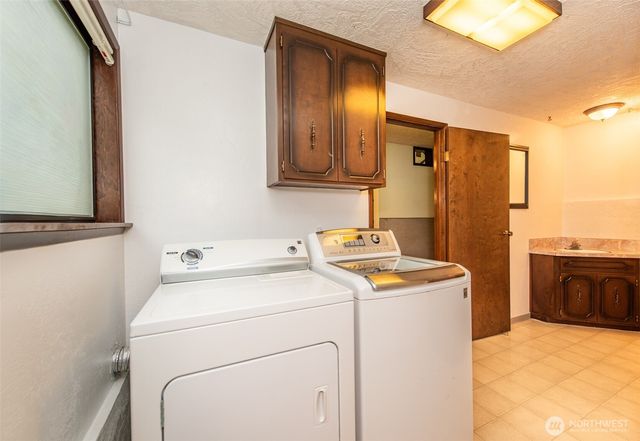 10 Percy Lane, Sequim, WA 98382