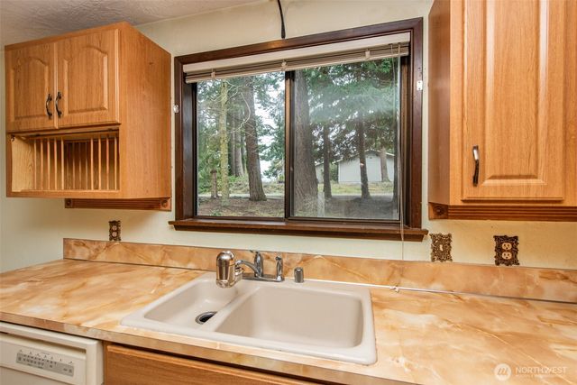 10 Percy Lane, Sequim, WA 98382