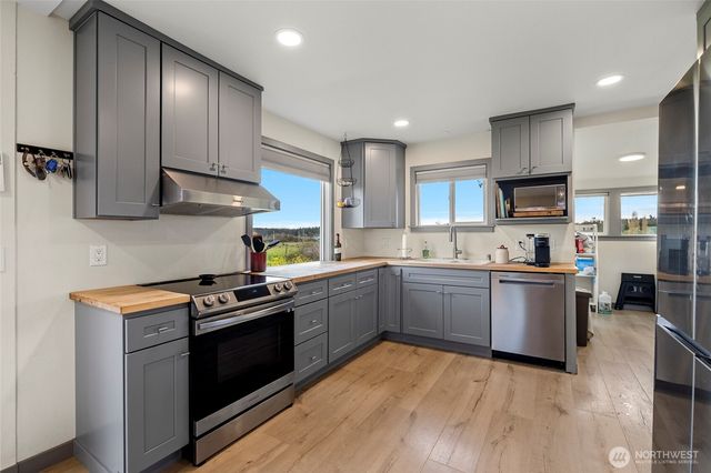 2010 Sweetbriar Lane, Oak Harbor, WA 98277