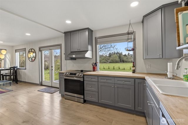 2010 Sweetbriar Lane, Oak Harbor, WA 98277