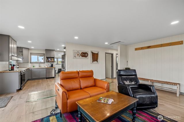 2010 Sweetbriar Lane, Oak Harbor, WA 98277