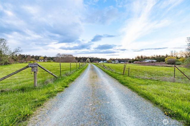 2010 Sweetbriar Lane, Oak Harbor, WA 98277