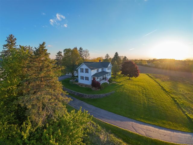 8885 Burmeister Road, Saline, MI 48176