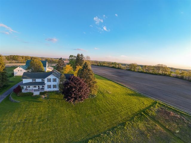 8885 Burmeister Road, Saline, MI 48176