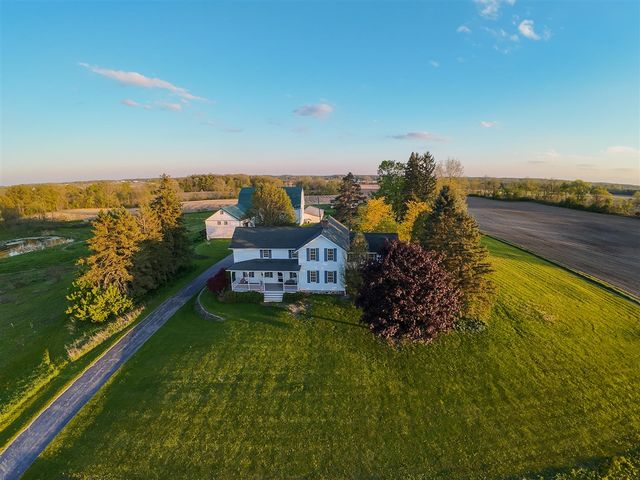 8885 Burmeister Road, Saline, MI 48176