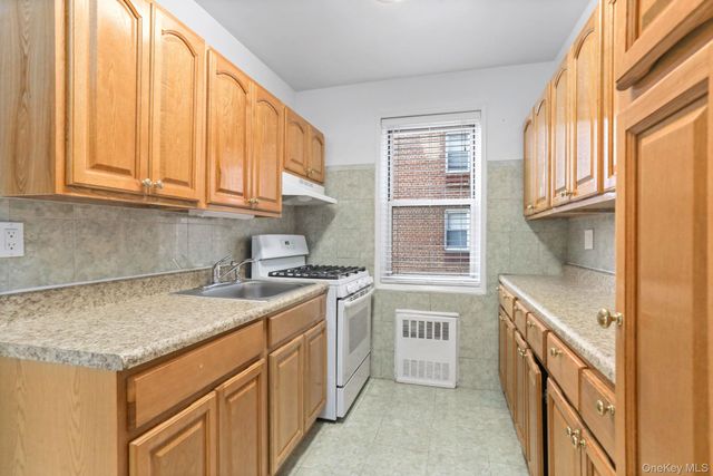 611 Palmer Road 5X, Yonkers, NY 10701