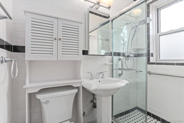 611 Palmer Road 5X, Yonkers, NY 10701