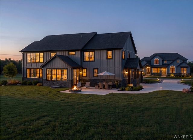 5724 Red Hawk Trail, Clarence, NY 14051