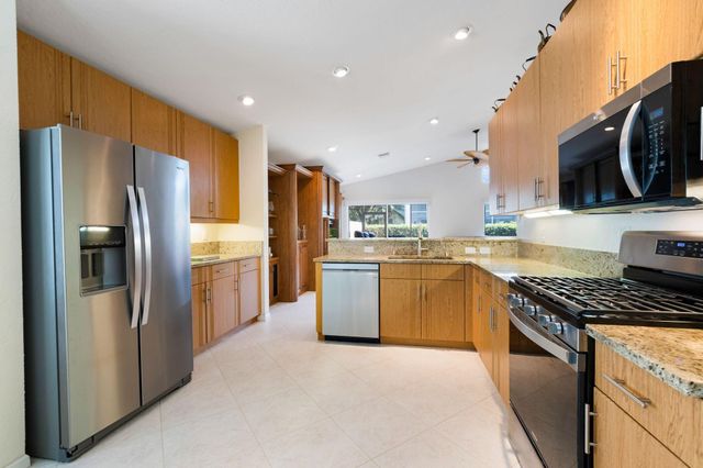 7246 Haviland Circle, Boynton Beach, FL 33437