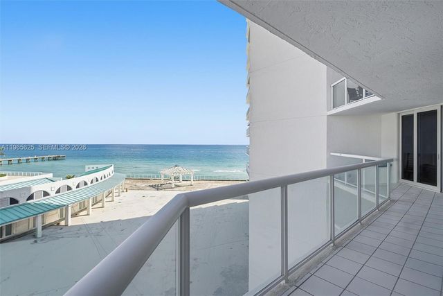 16425 Collins Ave 714, Sunny Isles Beach, FL 33160
