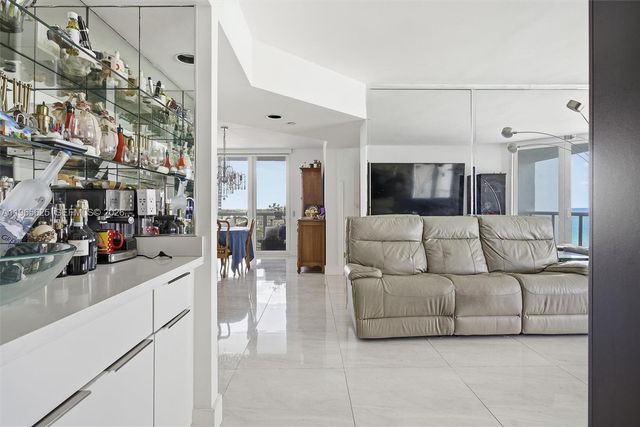 16425 Collins Ave 714, Sunny Isles Beach, FL 33160