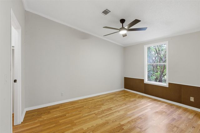376 Rae LN A, Jarrell, TX 76537