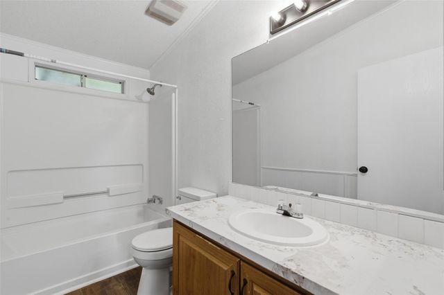 376 Rae LN A, Jarrell, TX 76537