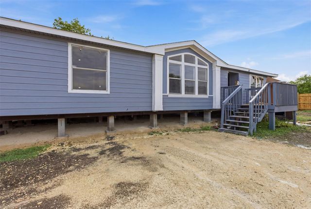 376 Rae LN A, Jarrell, TX 76537
