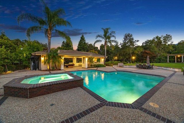 20040 Spaich Court, Saratoga, CA 95070