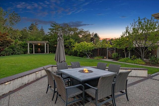 20040 Spaich Court, Saratoga, CA 95070