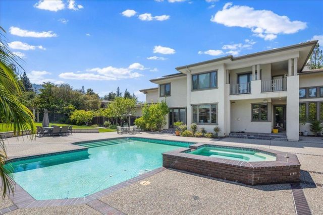 20040 Spaich Court, Saratoga, CA 95070