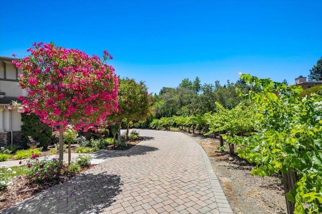 20040 Spaich Court, Saratoga, CA 95070