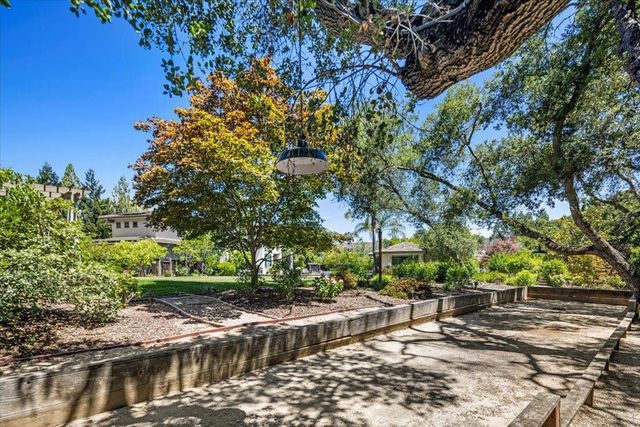 20040 Spaich Court, Saratoga, CA 95070