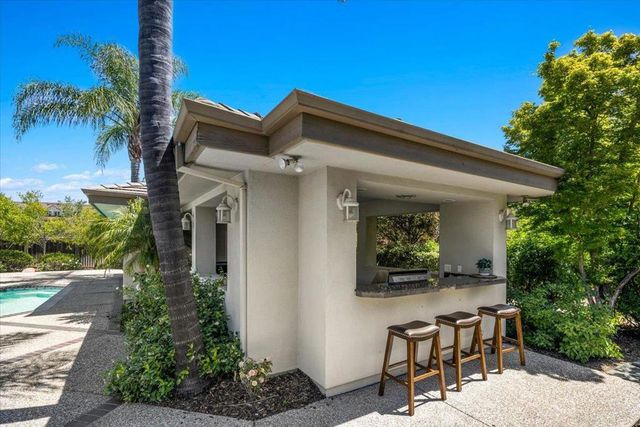 20040 Spaich Court, Saratoga, CA 95070
