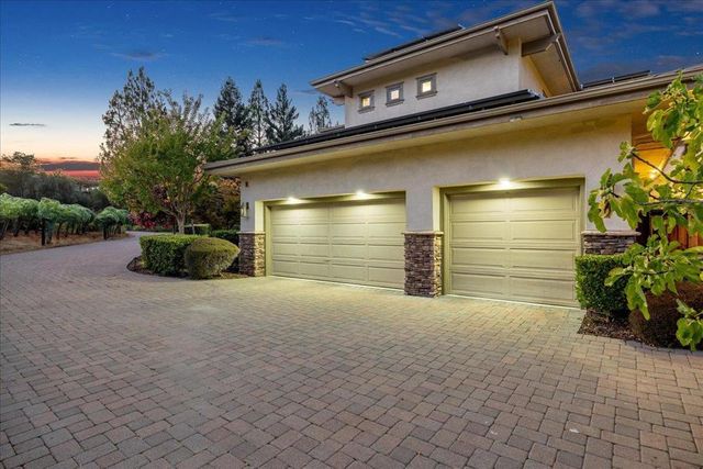 20040 Spaich Court, Saratoga, CA 95070