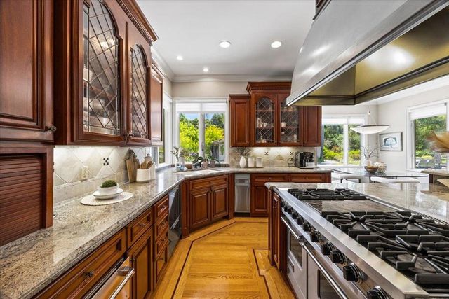 20040 Spaich Court, Saratoga, CA 95070