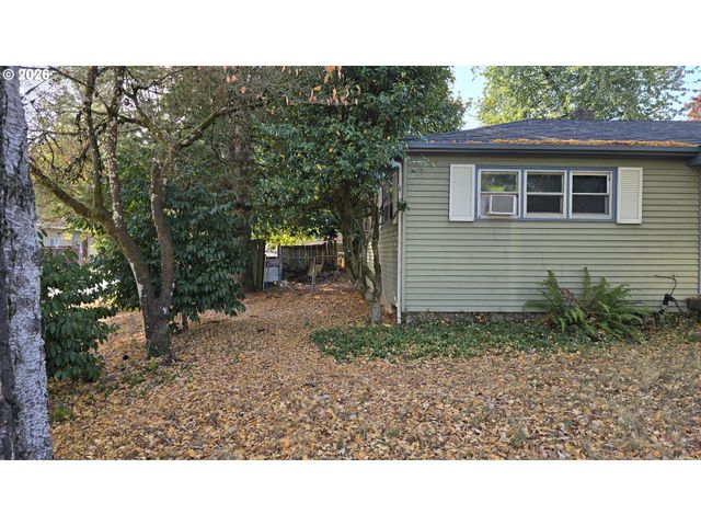 4688 Se HARRISON St, Milwaukie, OR 97222