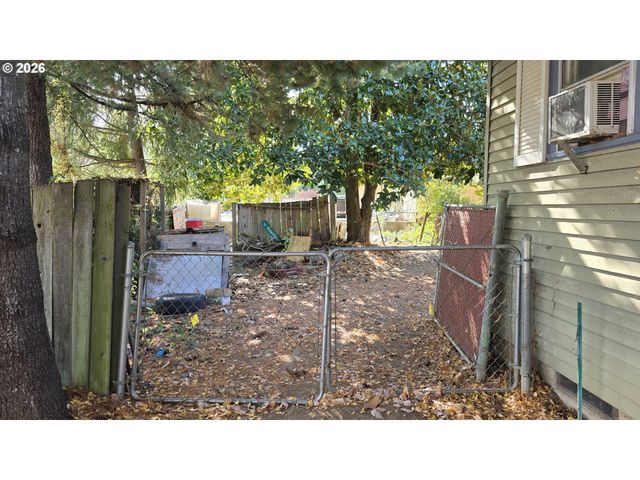 4688 Se HARRISON St, Milwaukie, OR 97222