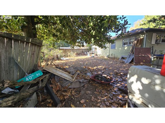 4688 Se HARRISON St, Milwaukie, OR 97222
